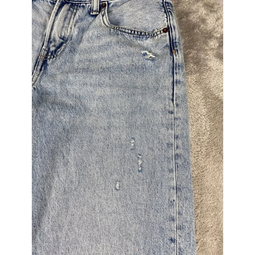 GAP Kids ‘90s Loose Fit Jeans - Size 18 - Light Wash Distressed Denim